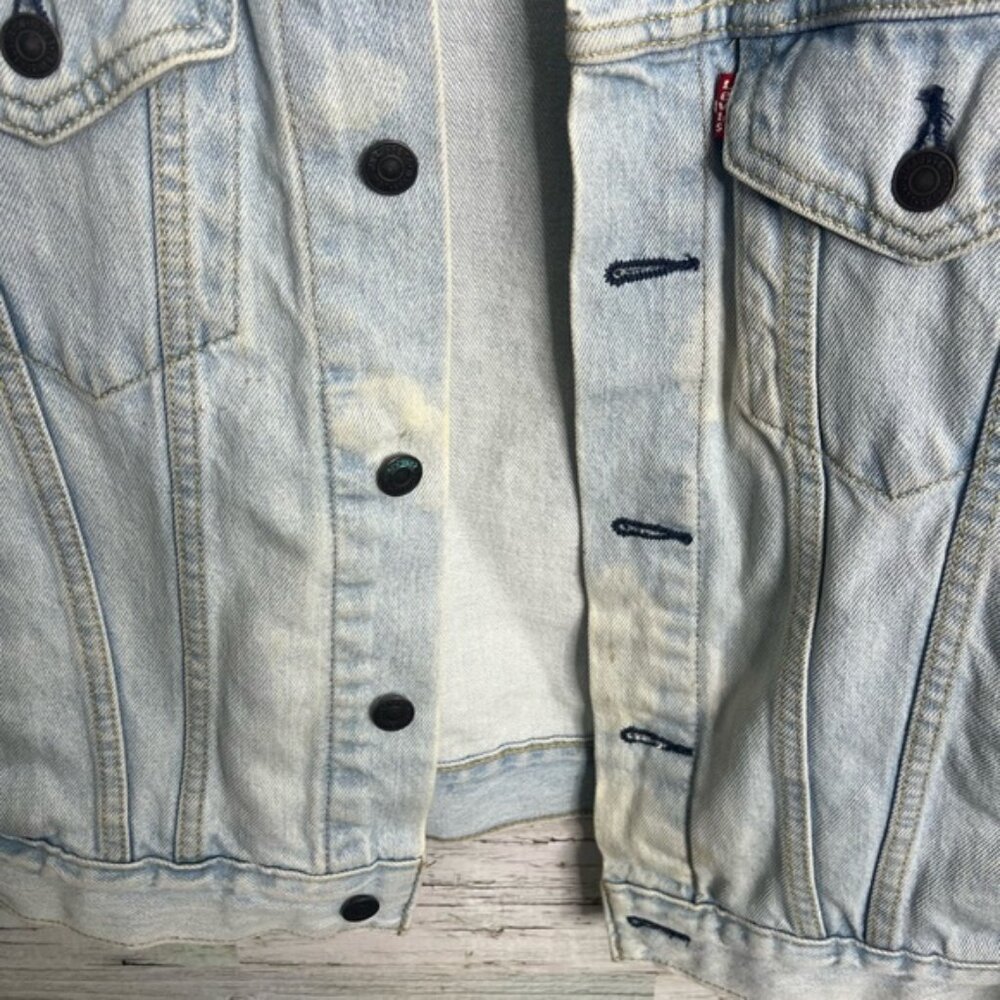 Levi's Light Blue Jean Jacket vintage fit size small - Picture 2 of 7